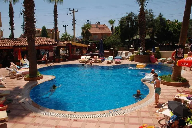 Club Meridmar Apart Armutalan